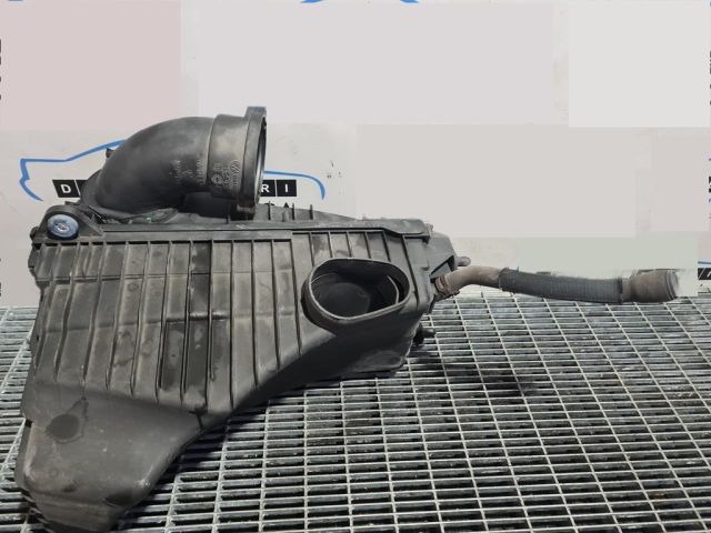 bontott VW TOUAREG Légszűrő Ház