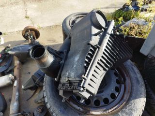 bontott VW TOUAREG Légszűrő Ház