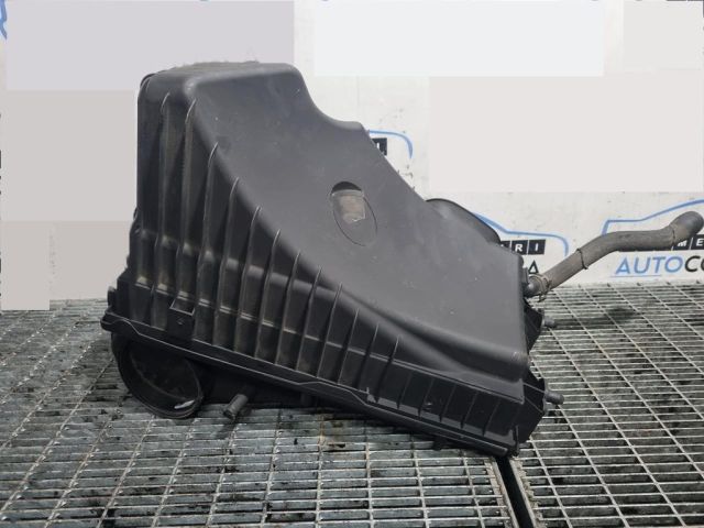 bontott VW TOUAREG Légszűrő Ház