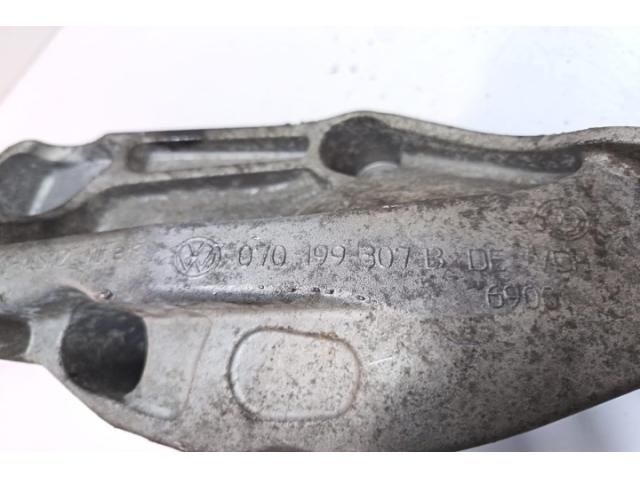 bontott VW TOUAREG Motor Tartó Bak Bal