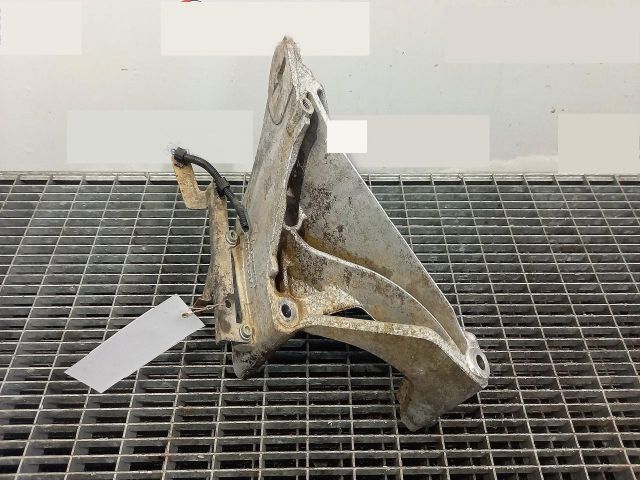 bontott VW TOUAREG Motor Tartó Bak Bal