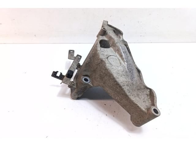 bontott VW TOUAREG Motor Tartó Bak Bal