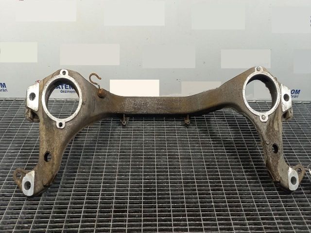 bontott VW TOUAREG Motor Tartó Bak (Pozíciófüggetlen)