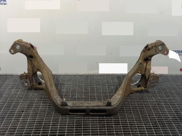 bontott VW TOUAREG Motor Tartó Bak (Pozíciófüggetlen)