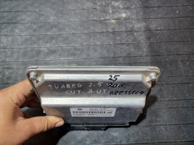 bontott VW TOUAREG Motorvezérlő