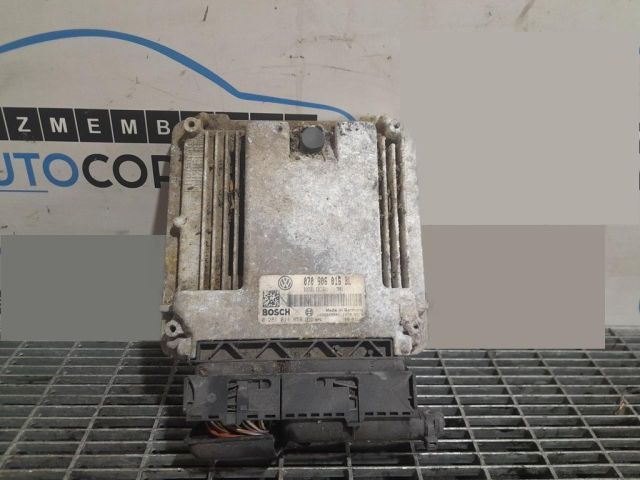 bontott VW TOUAREG Motorvezérlő