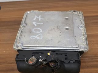 bontott VW TOUAREG Motorvezérlő