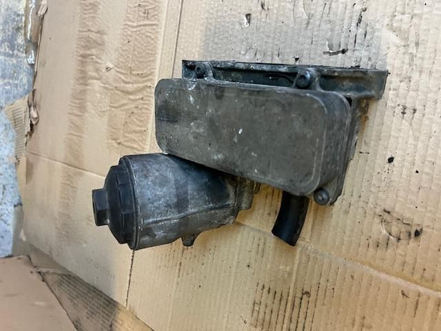 bontott VW TOUAREG Olajhűtő