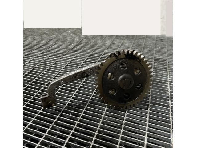 bontott VW TOUAREG Olajszivattyú