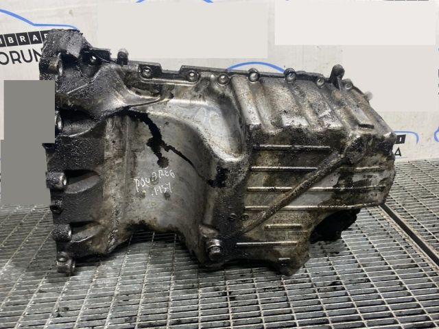 bontott VW TOUAREG Olajteknő