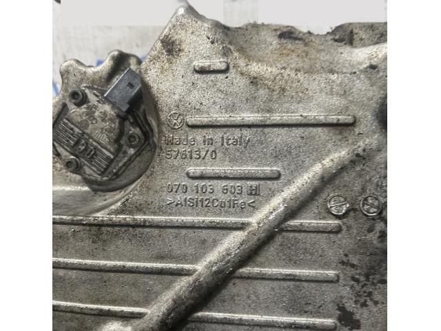 bontott VW TOUAREG Olajteknő