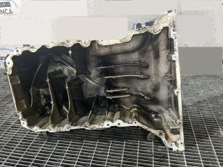 bontott VW TOUAREG Olajteknő