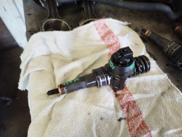 bontott VW TOUAREG Porlasztó (1 db)