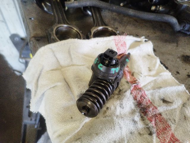 bontott VW TOUAREG Porlasztó (1 db)