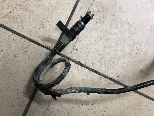 bontott VW TOUAREG Szervócső