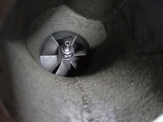 bontott VW TOUAREG Turbó