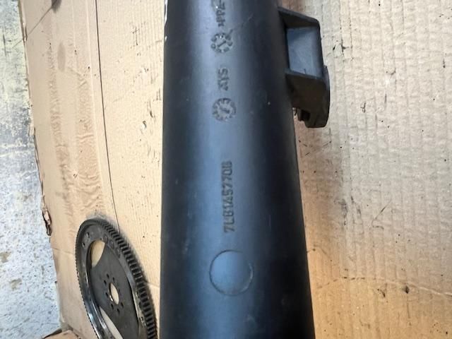 bontott VW TOUAREG Turbócső