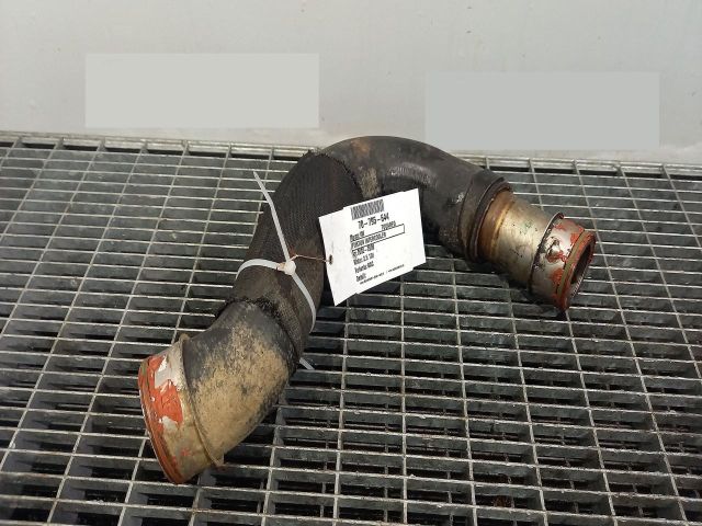 bontott VW TOUAREG Turbócső