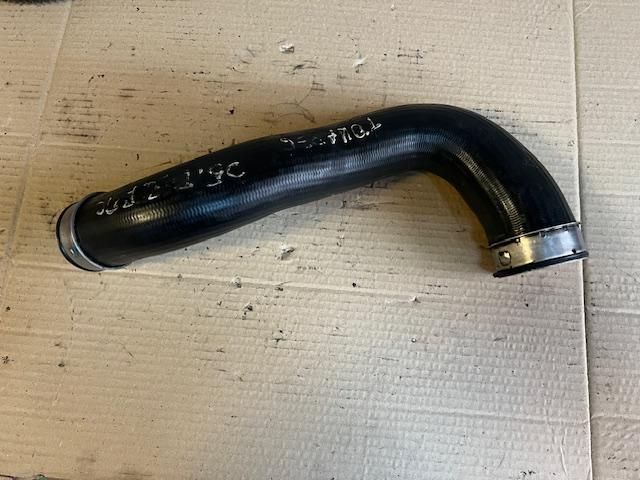 bontott VW TOUAREG Turbócső