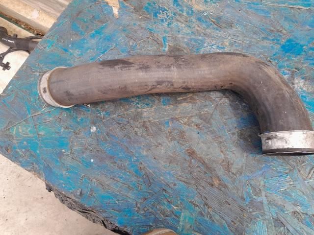 bontott VW TOUAREG Turbócső