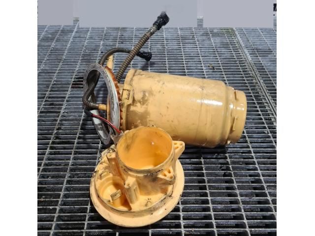 bontott VW TOUAREG Üzemanyag Szivattyú