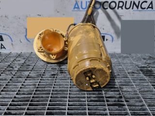 bontott VW TOUAREG Üzemanyag Szivattyú