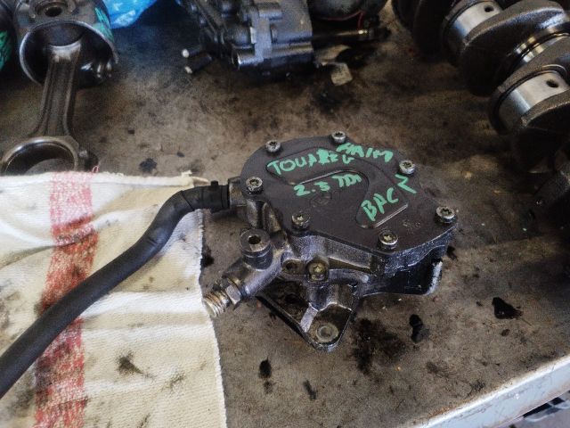 bontott VW TOUAREG Vákumpumpa