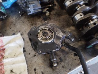 bontott VW TOUAREG Vákumpumpa