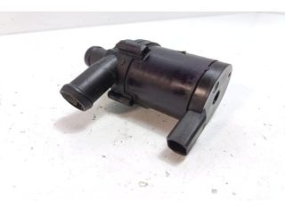 bontott VW TOUAREG Vízpumpa