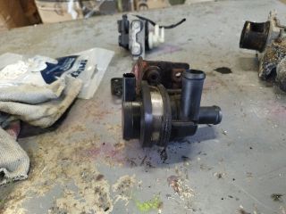bontott VW TOUAREG Vízpumpa