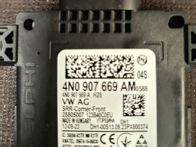 bontott VW TOUAREG Jeladó (Magában)