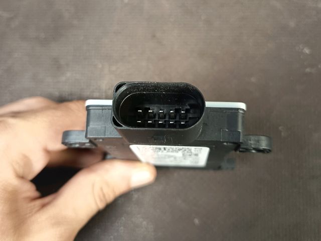 bontott VW TOUAREG Jeladó (Magában)