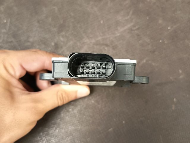 bontott VW TOUAREG Jeladó (Magában)