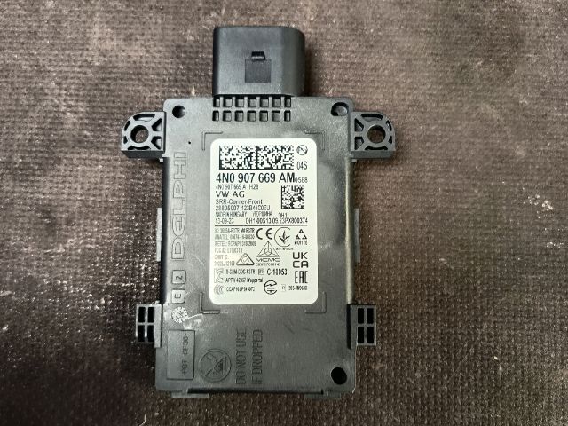 bontott VW TOUAREG Jeladó (Magában)