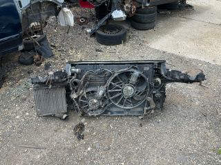 bontott VW TOUAREG Komplett Homlokfal (Részeivel)