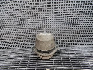 bontott VW TOUAREG Motor Tartó Bak (Pozíciófüggetlen)