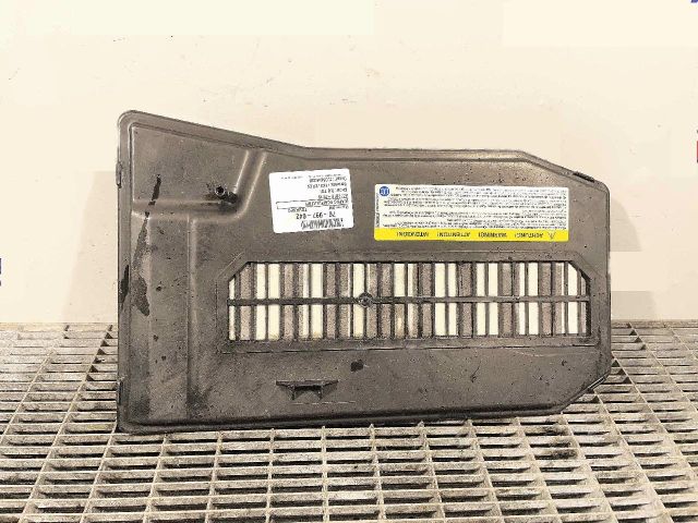 bontott VW TOUAREG Akkumulátor Fedél