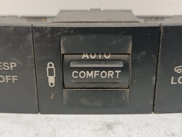 bontott VW TOUAREG Állítható Futómű Vezérlő Panel