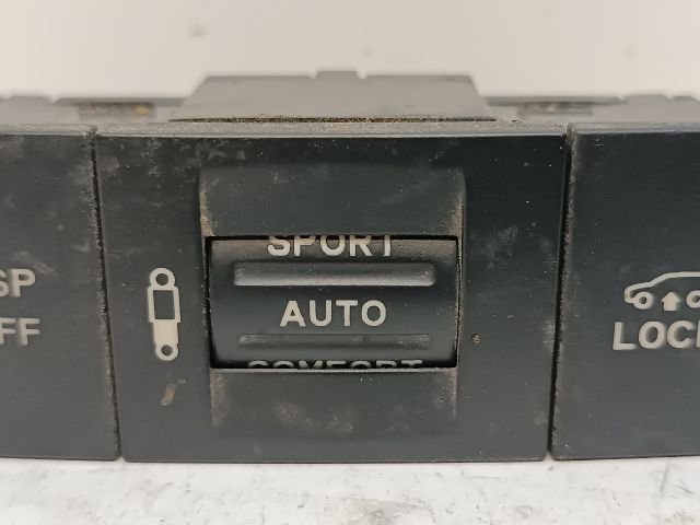 bontott VW TOUAREG Állítható Futómű Vezérlő Panel