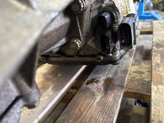 bontott VW TOUAREG Automata Váltó