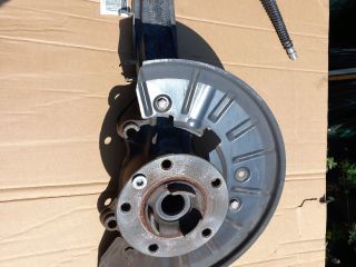 bontott VW TOUAREG Bal első Csonkállvány Kerékaggyal