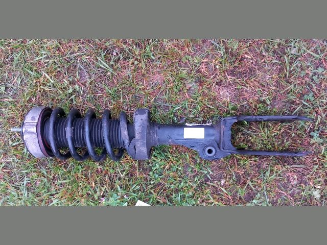 bontott VW TOUAREG Bal első Gólyaláb (Lengécsillapító, Rugó)