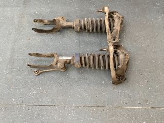 bontott VW TOUAREG Bal első Gólyaláb (Lengécsillapító, Rugó)