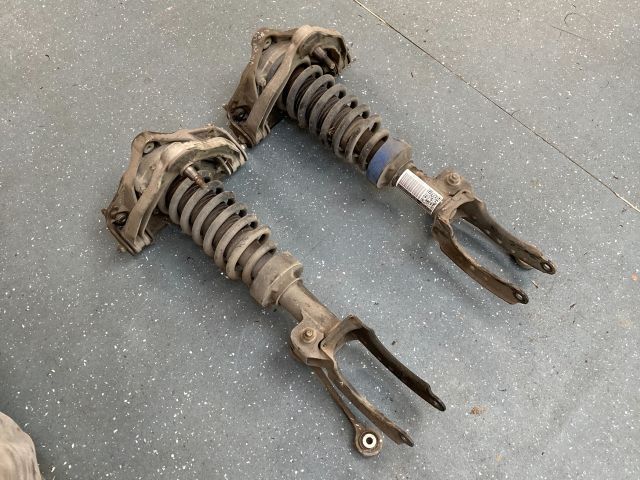 bontott VW TOUAREG Bal első Gólyaláb (Lengécsillapító, Rugó)