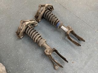 bontott VW TOUAREG Bal első Gólyaláb (Lengécsillapító, Rugó)