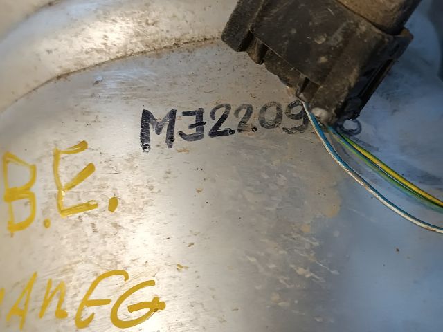 bontott VW TOUAREG Bal első Rugó