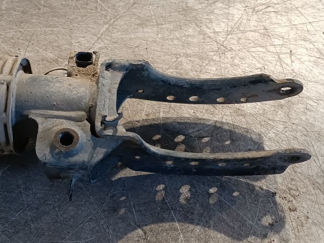 bontott VW TOUAREG Bal első Rugó