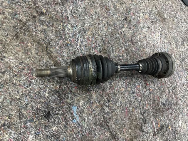 bontott VW TOUAREG Bal Féltengely