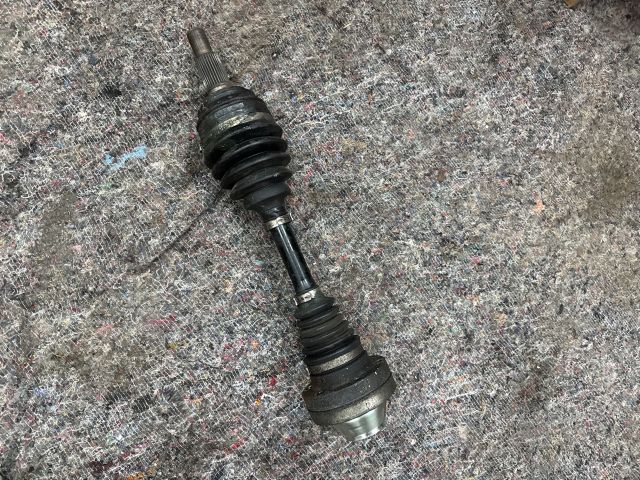 bontott VW TOUAREG Bal Féltengely