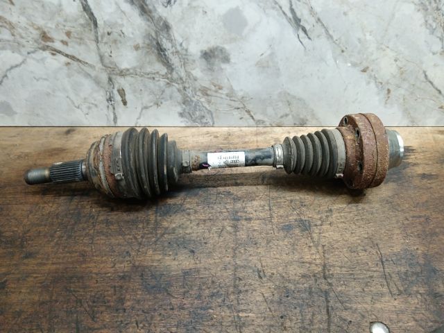 bontott VW TOUAREG Bal Féltengely